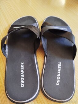 Pánské černé pantofle,zn.DSQUARED2, velikost 45 - 4