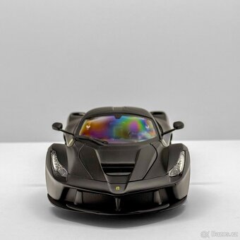 Ferrari LaFerrari Bburago Signature 1:18 - 4