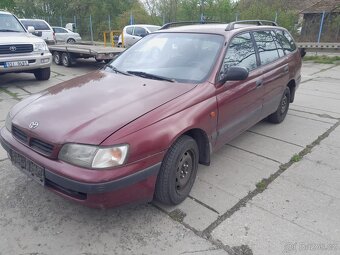 Toyota Carina E 2.0i - 4