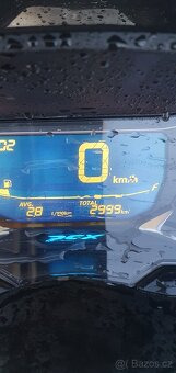 Honda pcx 125 2023 3tkm rezervace - 4