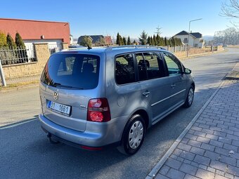 Volkswagen Touran 1.9 TDI 77kW Highline - 4