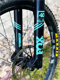 Downhill Santa Cruz V-10 - 4