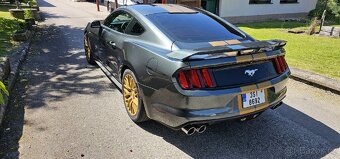 Ford Mustang 3.7 - 4