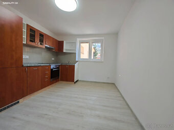 Pronájem bytu 2+1 55 m² Benátky, Vsetín - 4