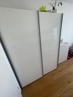 Šatní skříň - 4