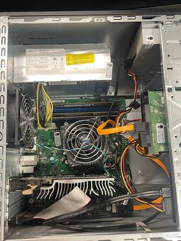 Fujitsu espeimo p520 stolni pc bedna funkcni - 4