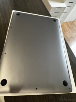 MacBook Air, 13", M1, 256SSD, 8GB RAM - 4
