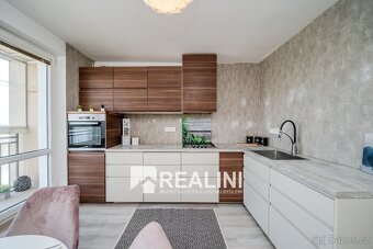 Prodej bytu 3+1 v Ostravě - Zábřehu na ulici U Studia s lodž - 4