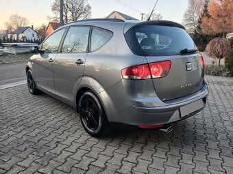 NÁDHERNÉ MPV SEAT ALTEA XL 1.9 TDI-77 KW-1.MAJ.-172.TIS.KM - 4