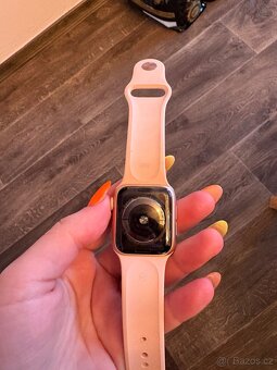 apple watch series 4 - 4