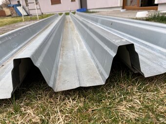 trapézové plechy 4 ks neprovrtano - 4