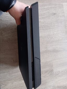Konzole PS4 Slim - 4
