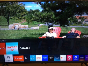 SAMSUNG 4K SMART LED UE43TU7072 108cm - 4