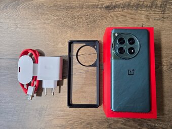 OnePlus 12 16GB/512GB (skvělý stav) + kryt - 4