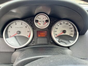 Peugeot 207 1,4 - 4
