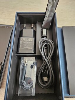 Samsung Galaxy S8 + držák do auta - 4