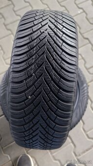 Prodám 2 x pneu Vredestein 185/50/16 - 4