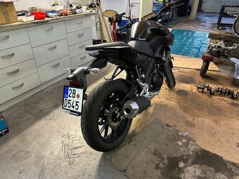 Yamaha mt 125 - 4