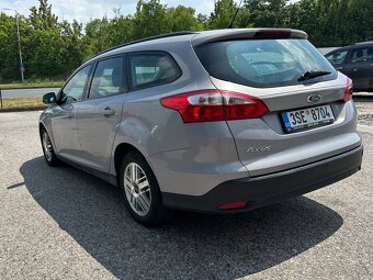 Ford Focus 2011 - 4