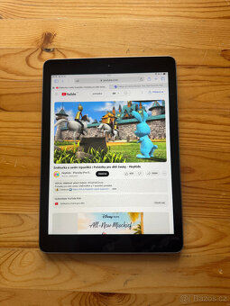 Ipad 6 Generace Apple iOS Tablet Wifi Internet - 32 GB - 4