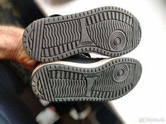 Prodám boty Adidas vel.30 (FR) dětské - 4