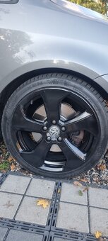 VW Golf GTI Austin 5x112 r18 zimní - 4