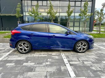Ford Focus 2.0 ST - 4