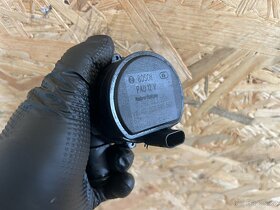 PŘÍDAVNÉ VODNÍ ČERPADLO 5C0965567 - 4