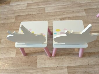 Dětské židličky a stolek - 4