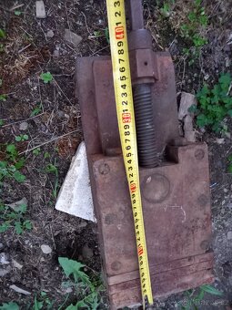 Prodám strojní svěrák - 4