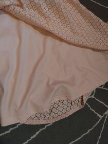 Krajkové šaty Only, vel. 40 - 4