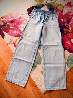 Balík dámského oblečení - 4