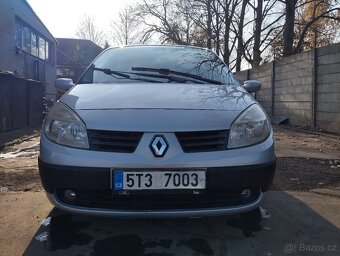 RENAULT SCÉNIC II - 4