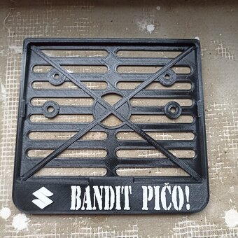 Rámeček pod spz - RZ Suzuki Bandit - 4