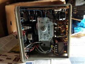 Tesla transistorový NF generátor 12 XG 036 30 Hz - 20 kHz - 4