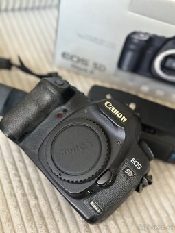 Canon 5D Mark II - 4