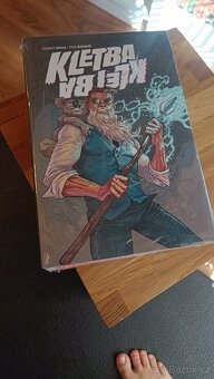 Kletba, Cesta na Mars, Jizvy, Zpěv neznáma - 4