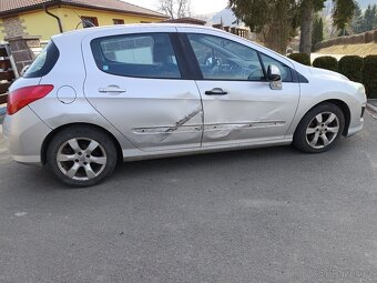 Peugeot 308 1.6 hdi , rv. 2012 - 4
