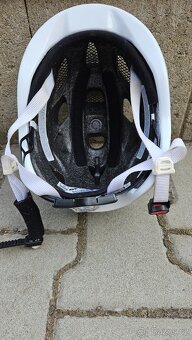 Dětská cyklistická helma - 4