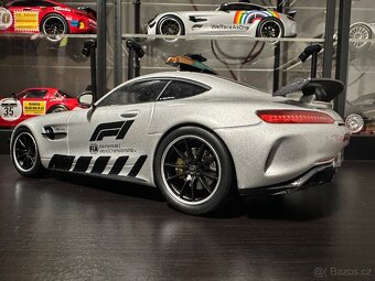 Mercedes-Benz AMG GT-R safety car 1:18 - 4