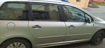 Peugeot 307 - 4