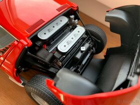 AUTOart Lamborghini Miura SV 1:18 - 4