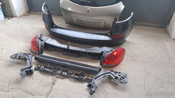 Renault Clio III / 3 - Kompletní zadní část Grand - 4