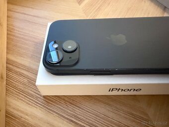 Apple iPhone 15 - 4