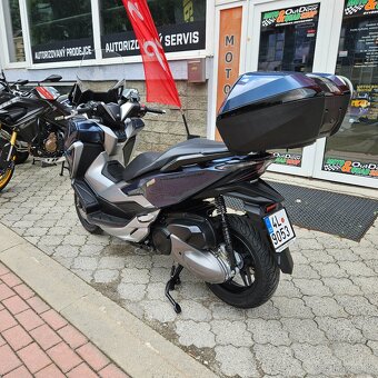 Honda Forza 300 ABS, 1. majitel, ČR, 1x kufr Honda,Cebia - 4