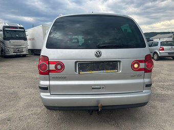 VW Sharan č. 24300 - 4