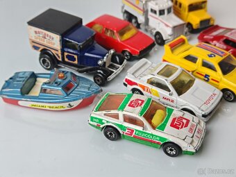 Autíčka Matchbox a jiné - 4