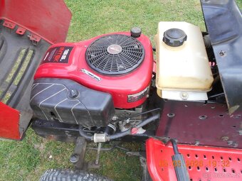zahradní traktor Hurricane - 4