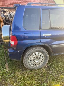 Mitsubishi Pajero Pinin - 4