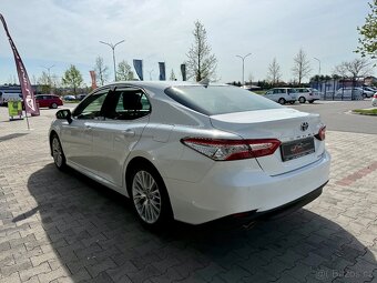 Toyota Camry 2.5 Hybrid Executive 160 kW - 4